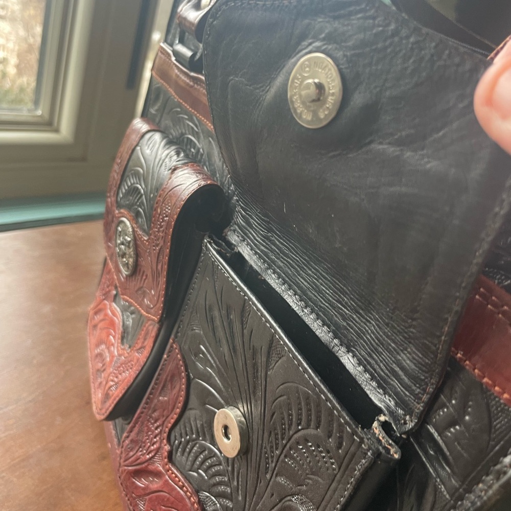 Vintage Tooled All leather bag - Picture 8 of 8